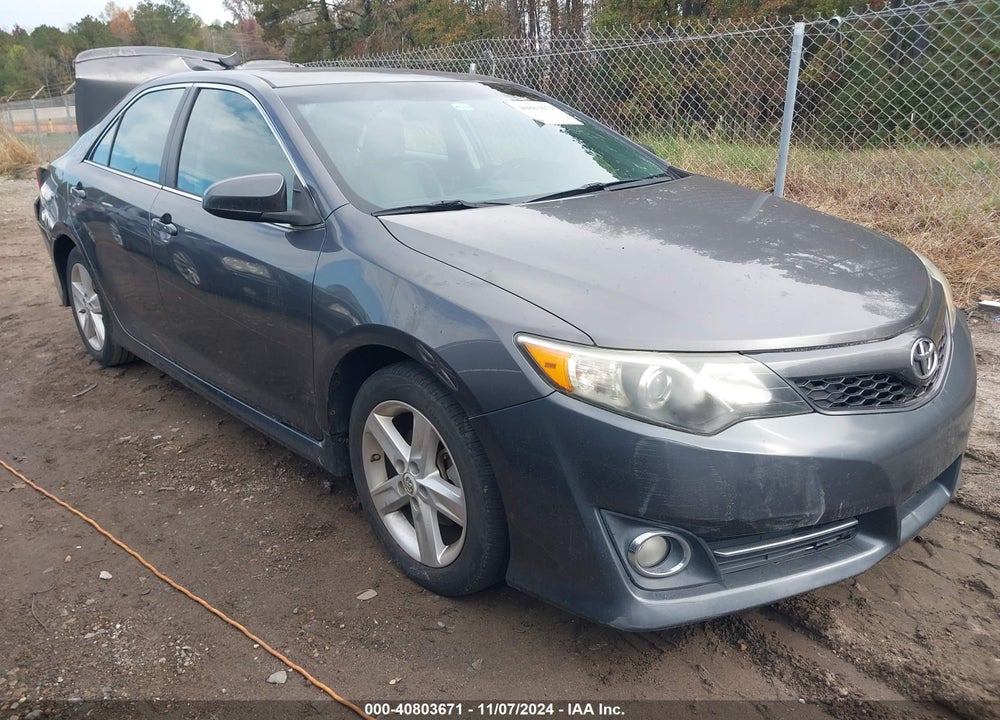2013 TOYOTA CAMRY SE VIN: 4T1BF1FK2DU255779
