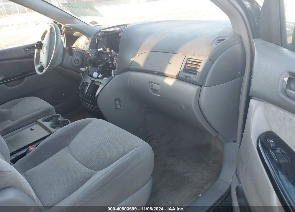 2005 TOYOTA SIENNA LE VIN: 5TDZA23C45S386979