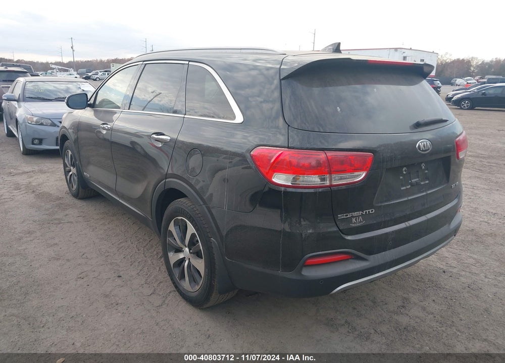 2017 KIA SORENTO 3.3L EX VIN: 5XYPHDA53HG234003