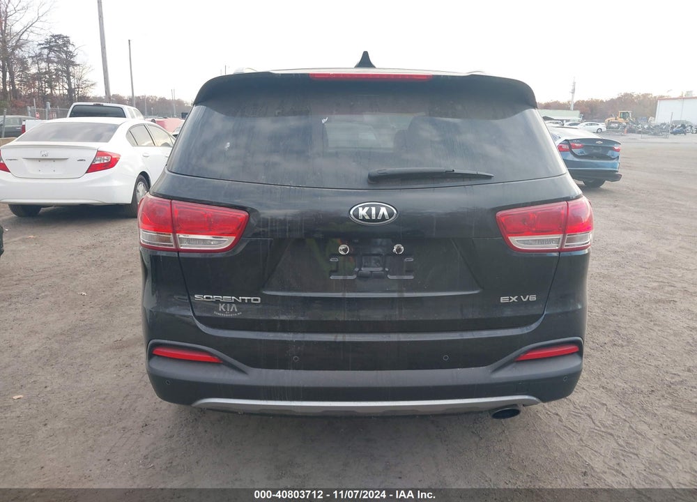 2017 KIA SORENTO 3.3L EX VIN: 5XYPHDA53HG234003