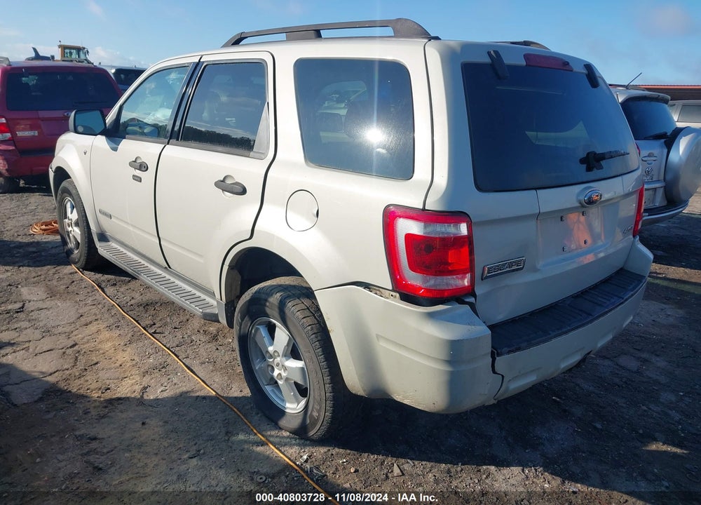 2008 FORD ESCAPE XLT VIN: 1FMCU93128KC40026