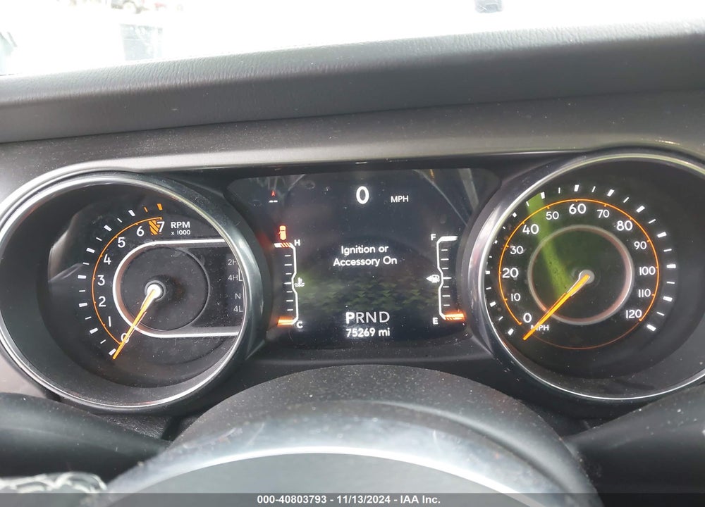 2019 JEEP WRANGLER UNLIMITED SAHARA 4X4 VIN: 1C4HJXEG0KW552922