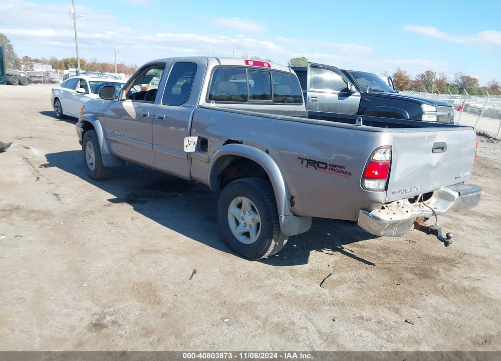 2001 TOYOTA TUNDRA LTD V8 VIN: 5TBBT48131S194602