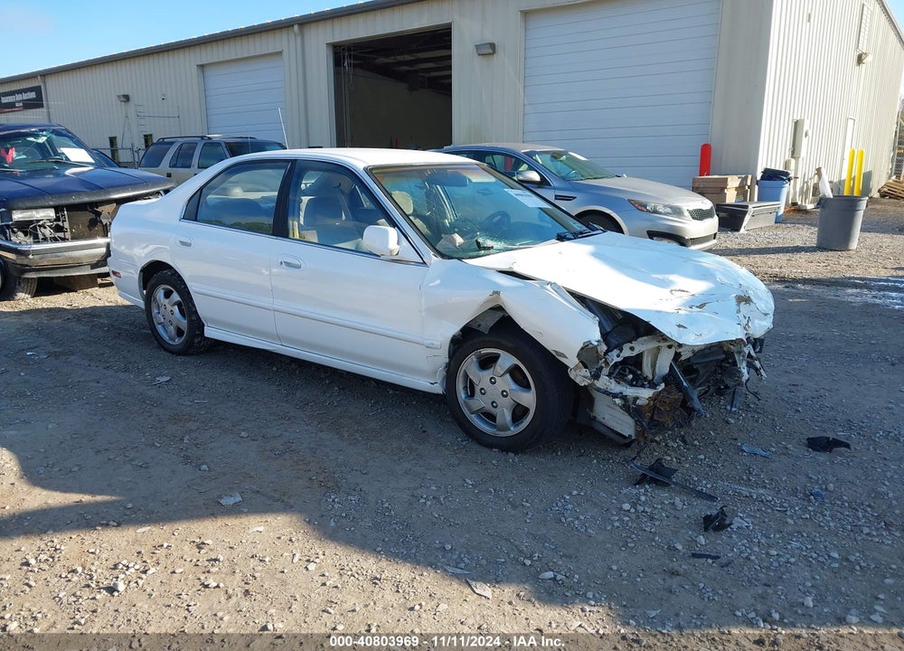 1994 HONDA ACCORD LX/EX VIN: 1HGCD5631RA074777