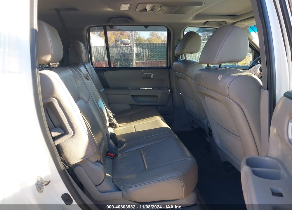 2014 HONDA PILOT TOURING VIN: 5FNYF4H97EB036630