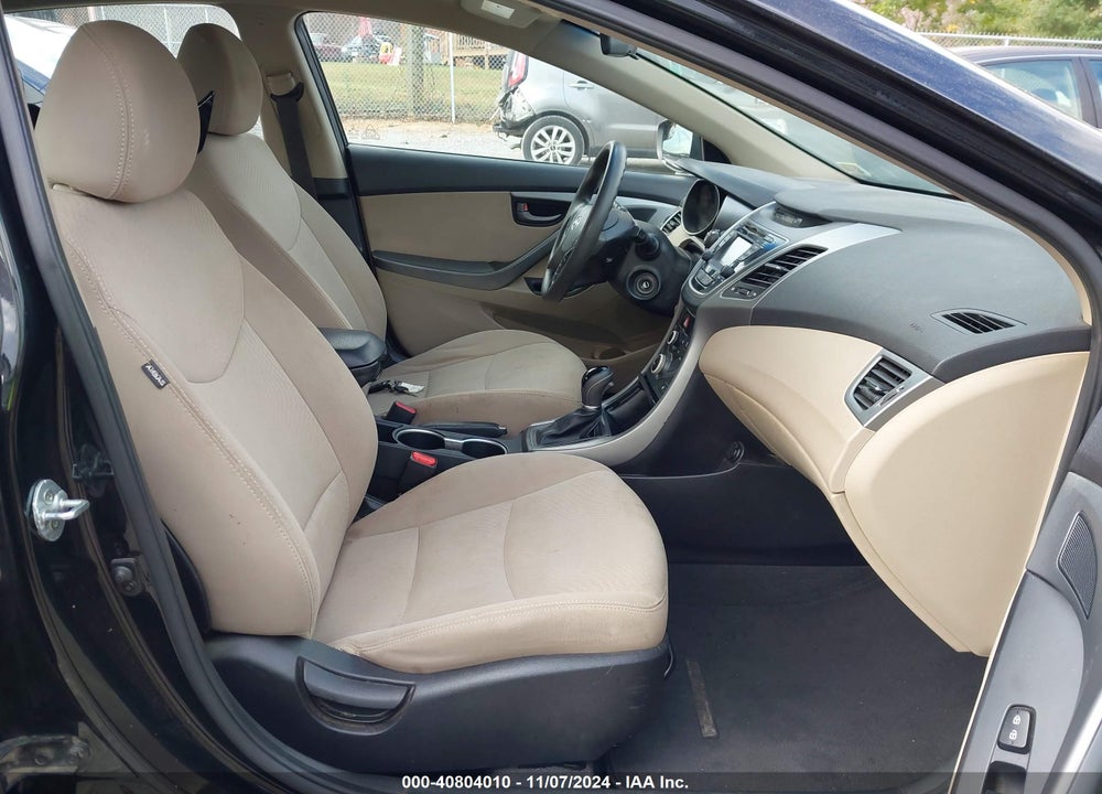 2014 HYUNDAI ELANTRA SE VIN: 5NPDH4AE1EH539524