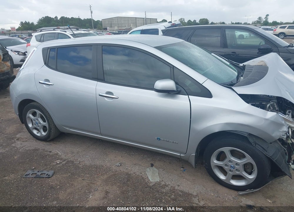 2014 NISSAN LEAF SV VIN: 1N4AZ0CP4EC333641