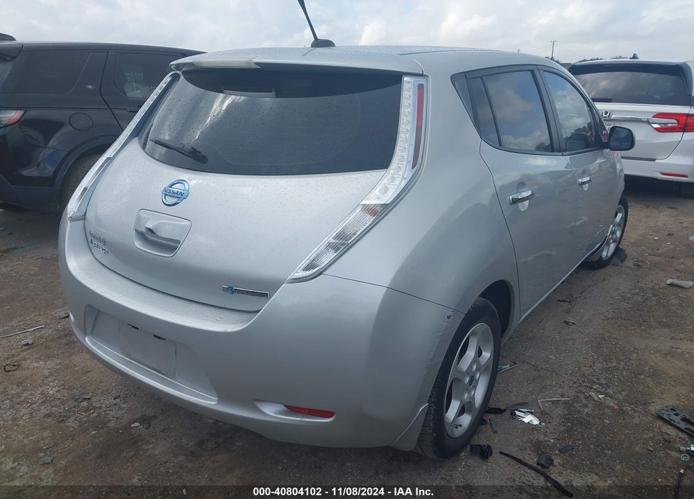 2014 NISSAN LEAF SV VIN: 1N4AZ0CP4EC333641