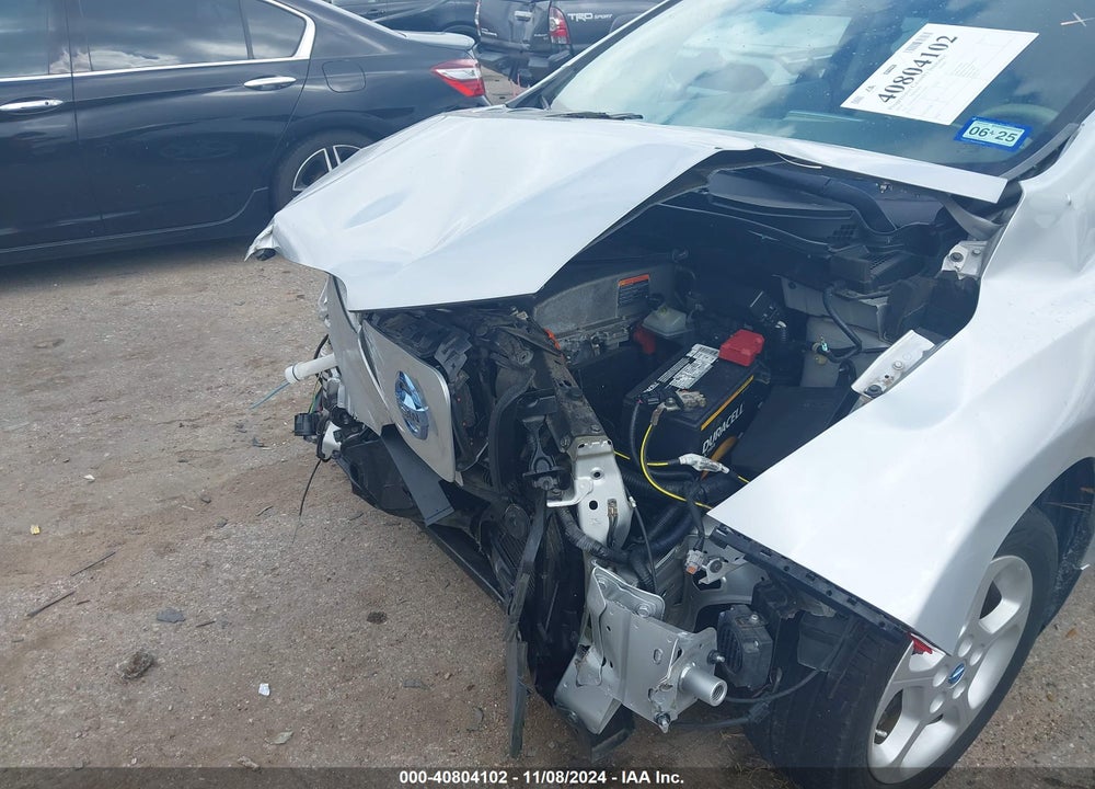 2014 NISSAN LEAF SV VIN: 1N4AZ0CP4EC333641