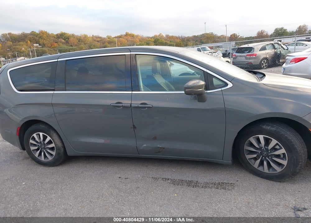 2022 CHRYSLER PACIFICA HYBRID TOURING L VIN: 2C4RC1L78NR124138