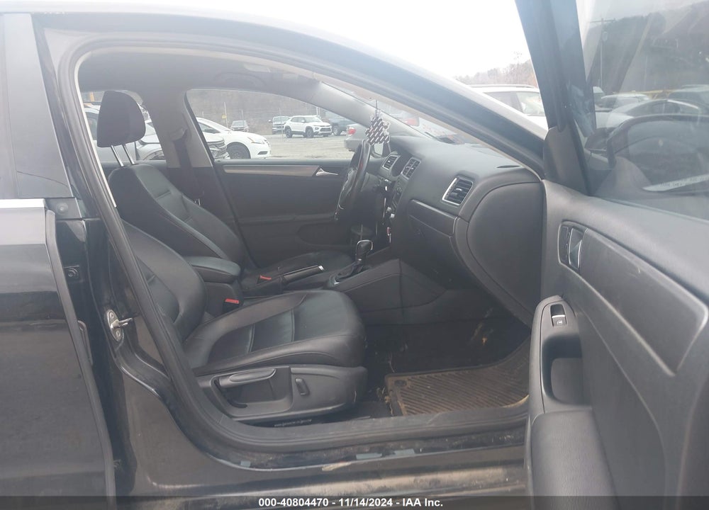 2014 VOLKSWAGEN JETTA 2.0L TDI VIN: 3VWLL7AJ5EM360158
