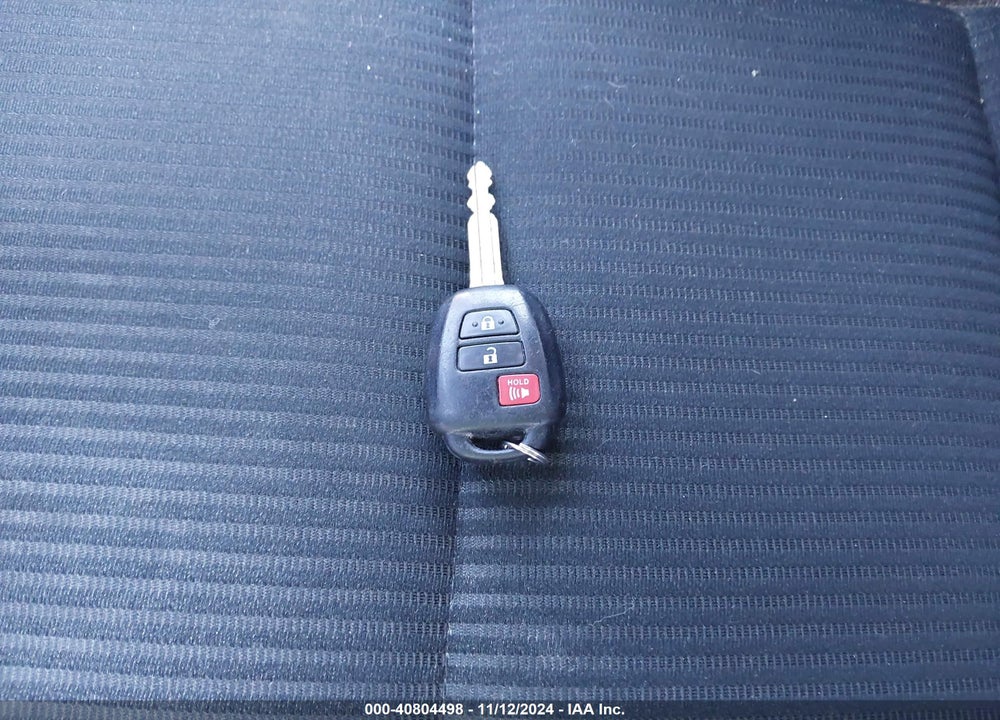 2013 TOYOTA RAV4 XLE VIN: 2T3WFREV5DW037225