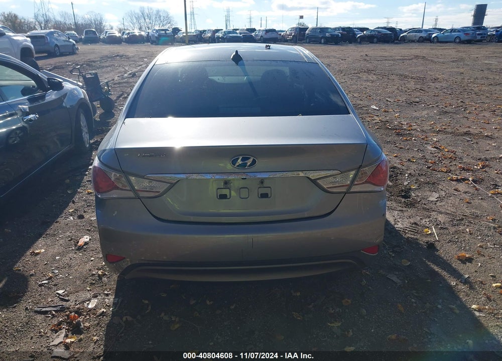 2015 HYUNDAI SONATA HYBRID LIMITED VIN: KMHEC4A43FA129810