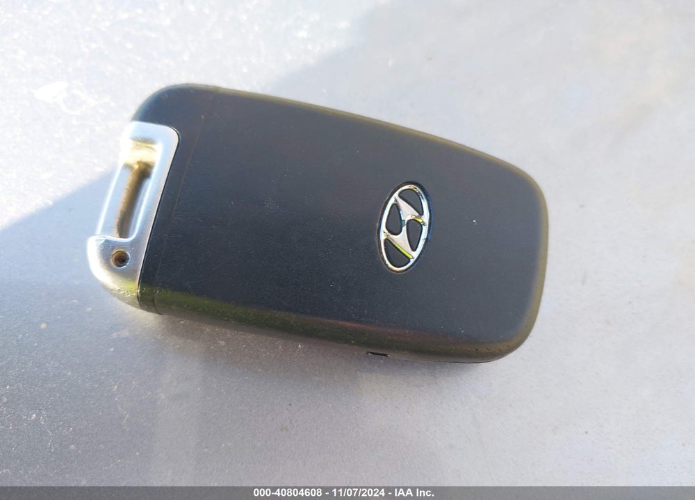 2015 HYUNDAI SONATA HYBRID LIMITED VIN: KMHEC4A43FA129810