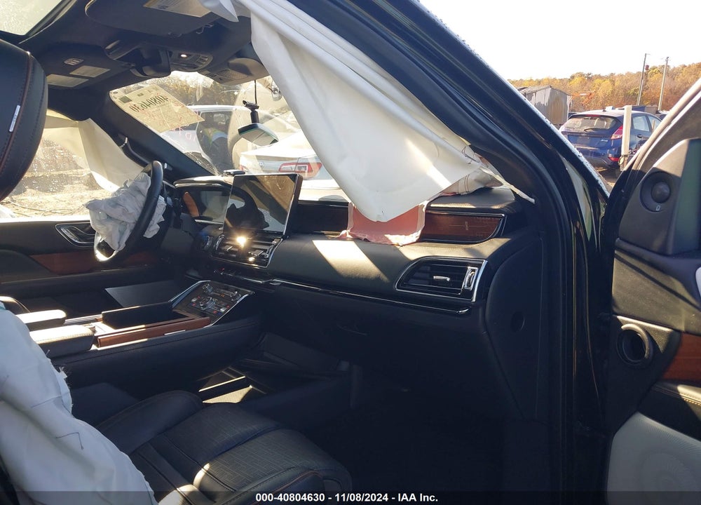 2022 LINCOLN NAVIGATOR VIN: 5LMJJ3TT0NEL13738