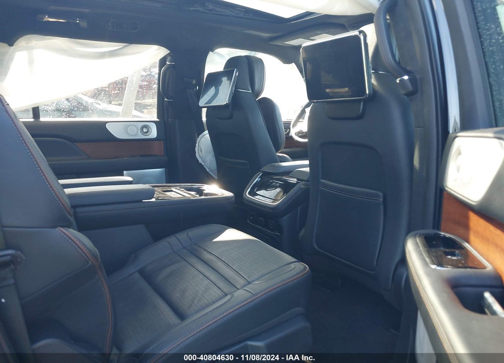 2022 LINCOLN NAVIGATOR VIN: 5LMJJ3TT0NEL13738