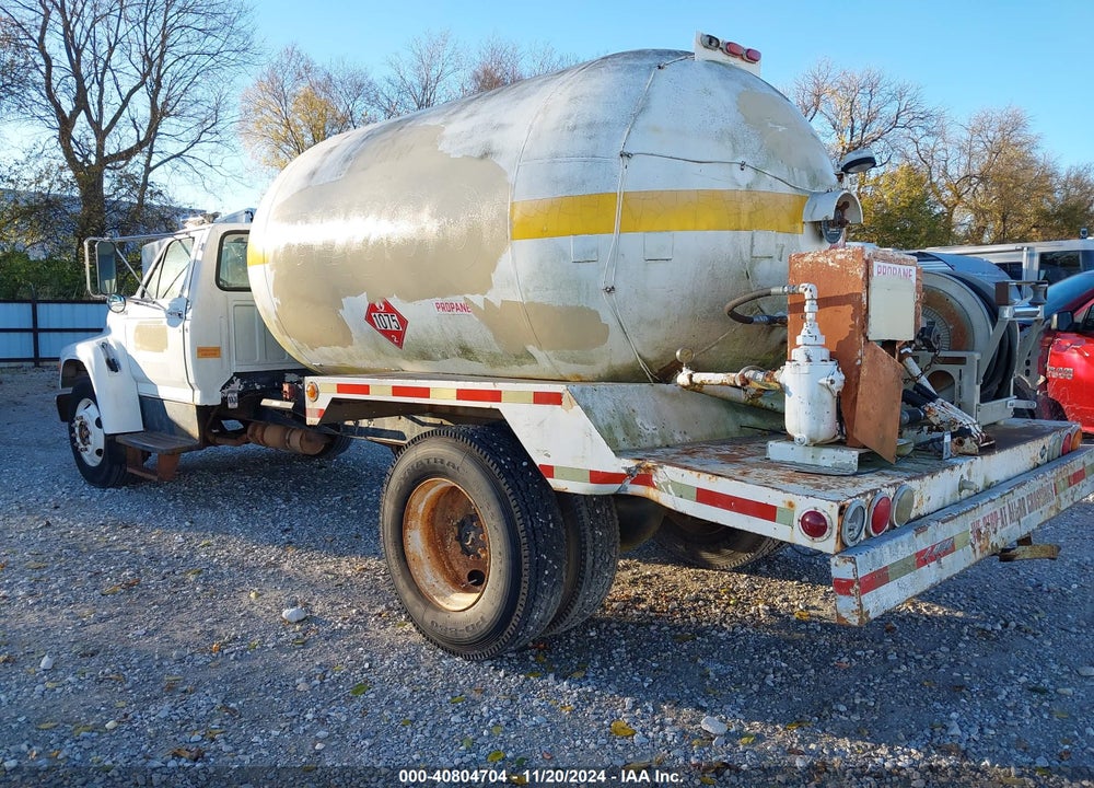 1997 FORD F700 VIN: 1FDXF7087VVA08839