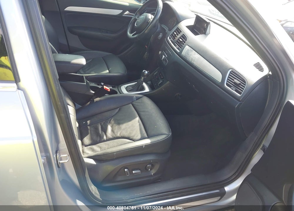 2018 AUDI Q3 2.0T PREMIUM/2.0T SPORT PREMIUM VIN: WA1HCCFS4JR031411