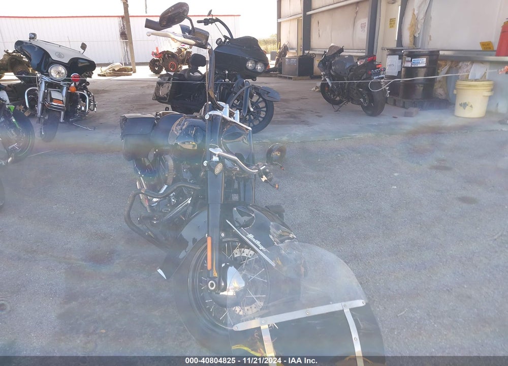 2021 HARLEY-DAVIDSON FLHCS VIN: 1HD1YBK19MB056445