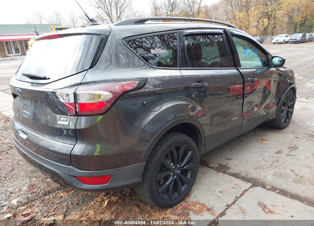2018 FORD ESCAPE SE VIN: 1FMCU0GD4JUD42194