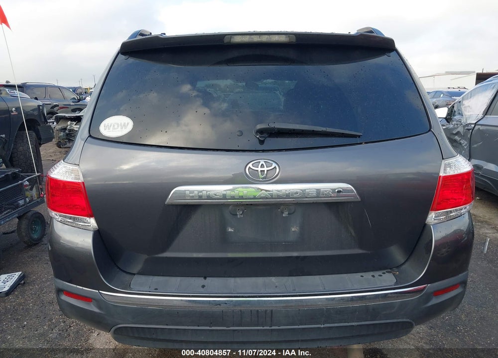 2013 TOYOTA HIGHLANDER PLUS/SE VIN: 5TDZK3EH8DS117801