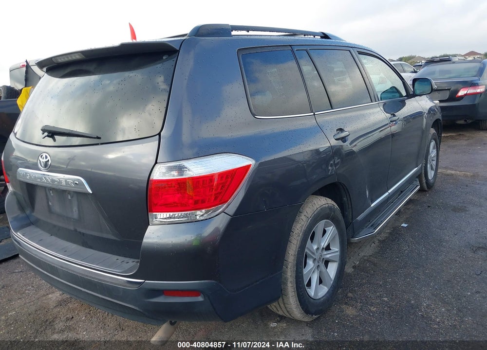 2013 TOYOTA HIGHLANDER PLUS/SE VIN: 5TDZK3EH8DS117801