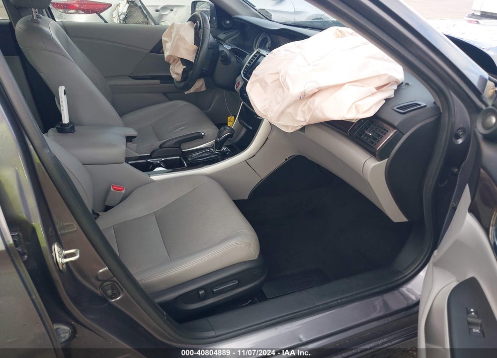 2017 HONDA ACCORD TOURING V6 VIN: 1HGCR3F97HA040092