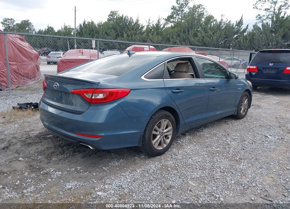 2015 HYUNDAI SONATA SE VIN: 5NPE24AF2FH245663