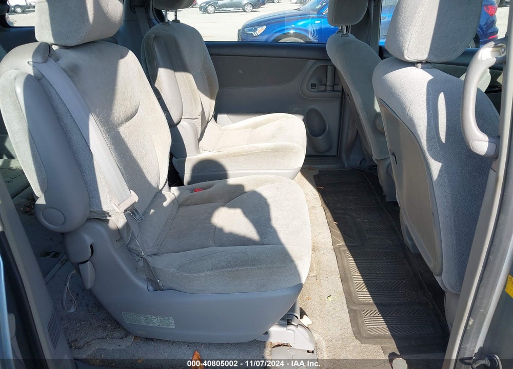 2004 TOYOTA SIENNA CE VIN: 5TDZA23C64S160568