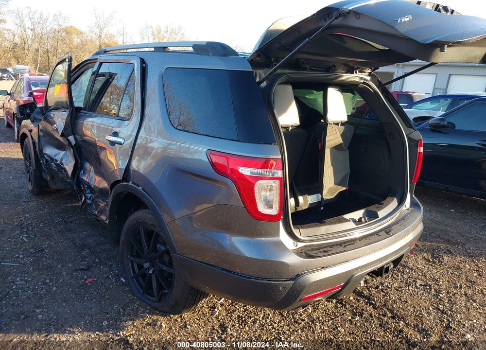 2011 FORD EXPLORER XLT VIN: 1FMHK8D86BGA69163