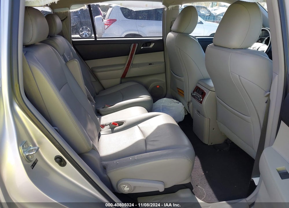 2011 TOYOTA HIGHLANDER LIMITED V6 VIN: 5TDDK3EH3BS081040
