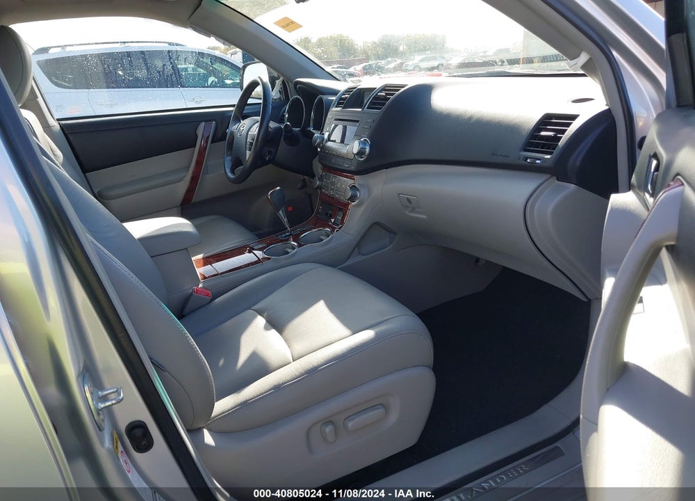 2011 TOYOTA HIGHLANDER LIMITED V6 VIN: 5TDDK3EH3BS081040