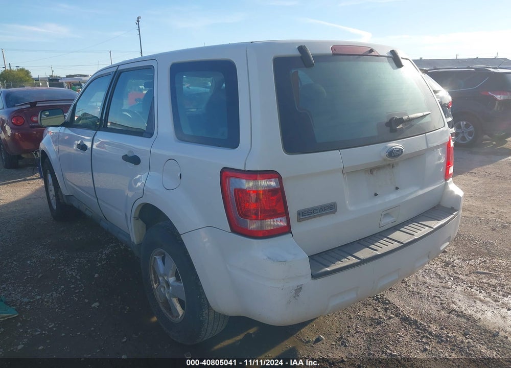 2010 FORD ESCAPE XLS VIN: 1FMCU9C72AKB50255