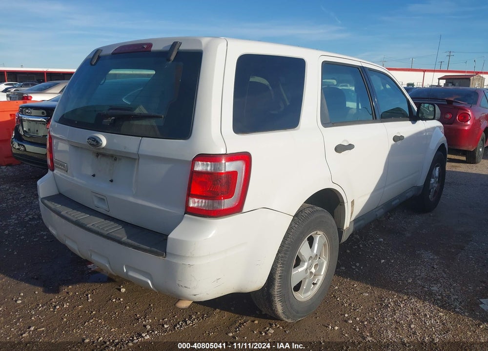 2010 FORD ESCAPE XLS VIN: 1FMCU9C72AKB50255