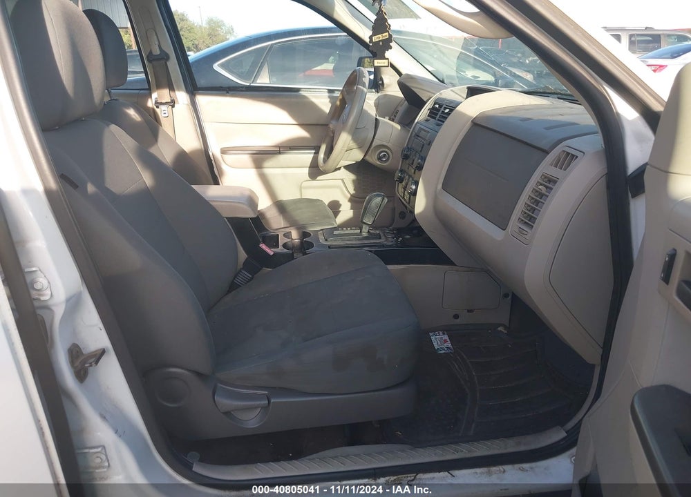 2010 FORD ESCAPE XLS VIN: 1FMCU9C72AKB50255