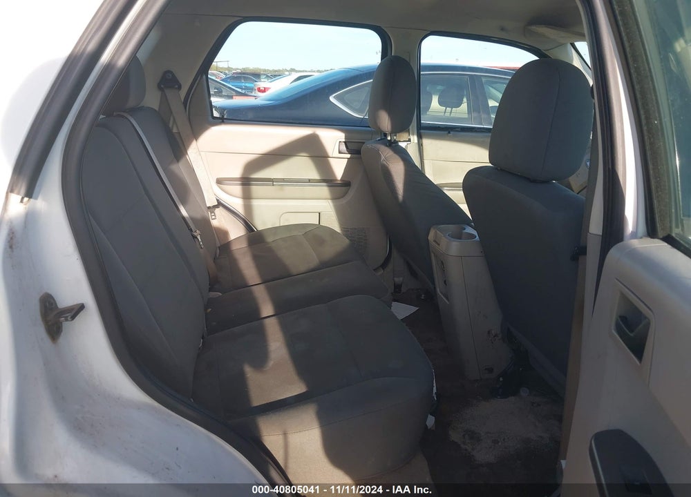 2010 FORD ESCAPE XLS VIN: 1FMCU9C72AKB50255