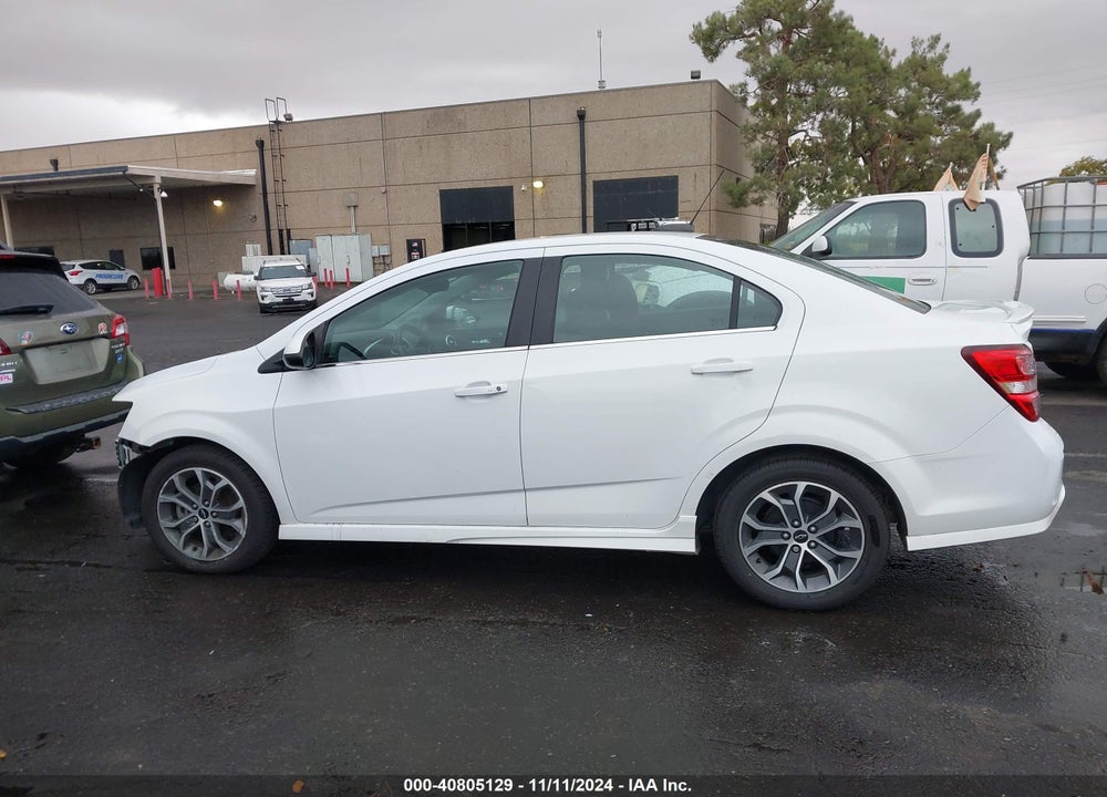 2020 CHEVROLET SONIC FWD  LT VIN: 1G1JD5SB6L4140239