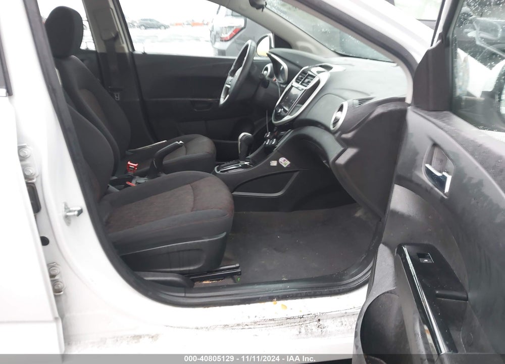2020 CHEVROLET SONIC FWD  LT VIN: 1G1JD5SB6L4140239