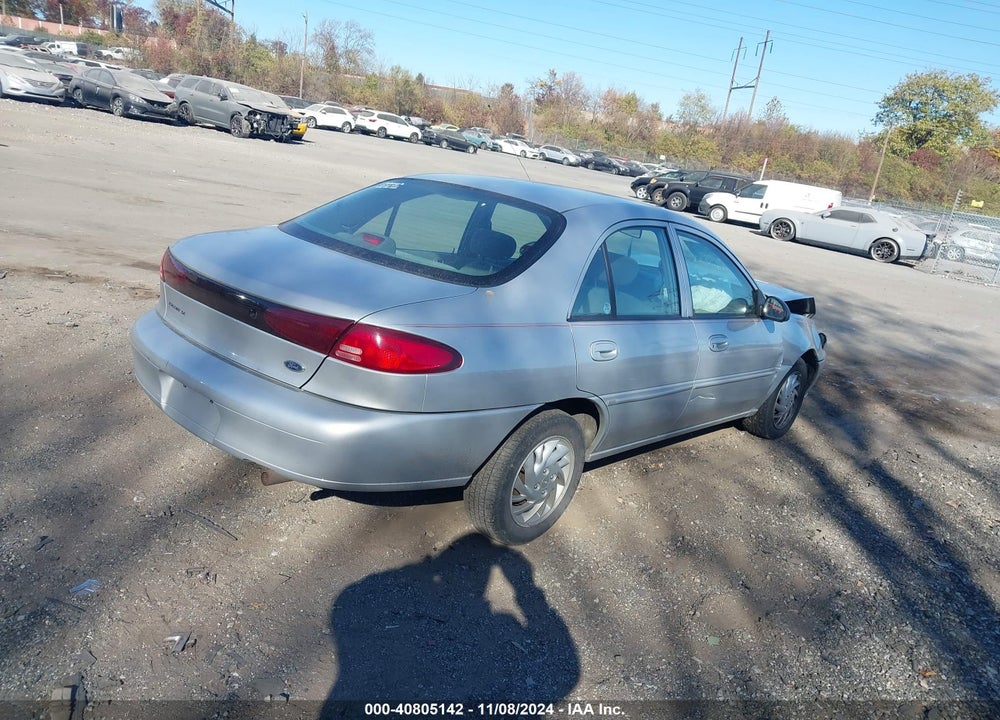 1999 FORD ESCORT SE VIN: 1FAFP13P5XW137064