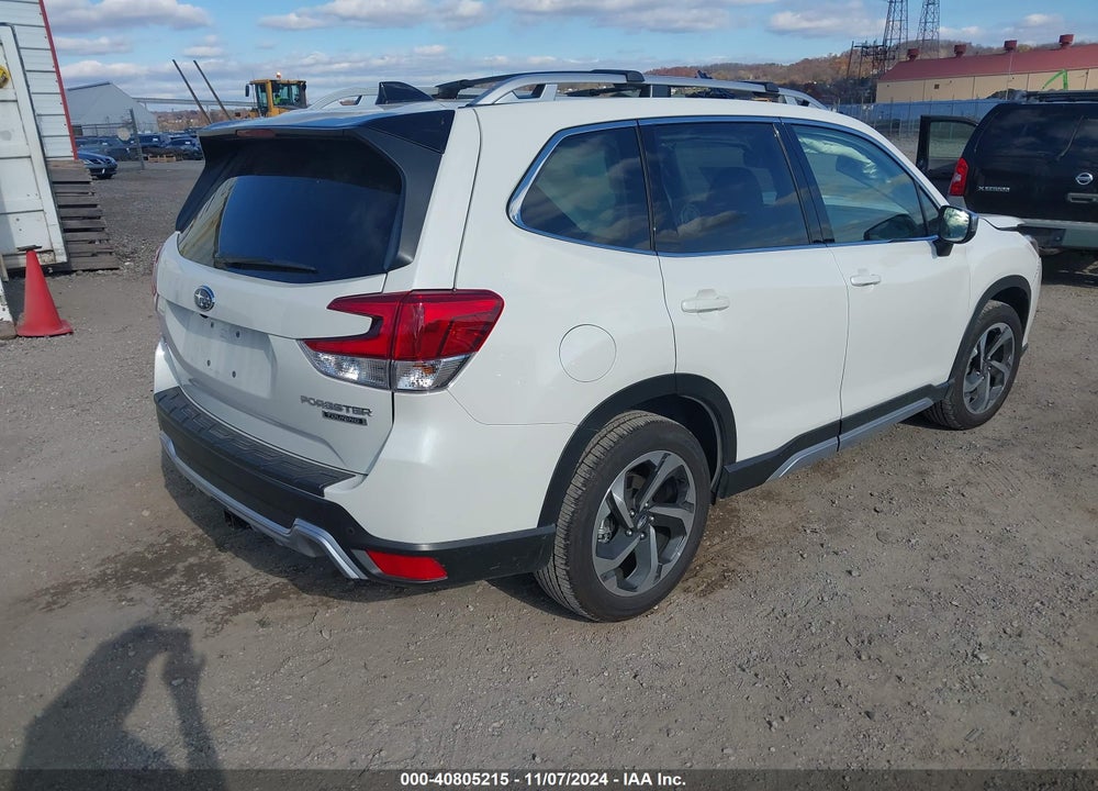 2024 SUBARU FORESTER TOURING VIN: JF2SKAMC1RH442427