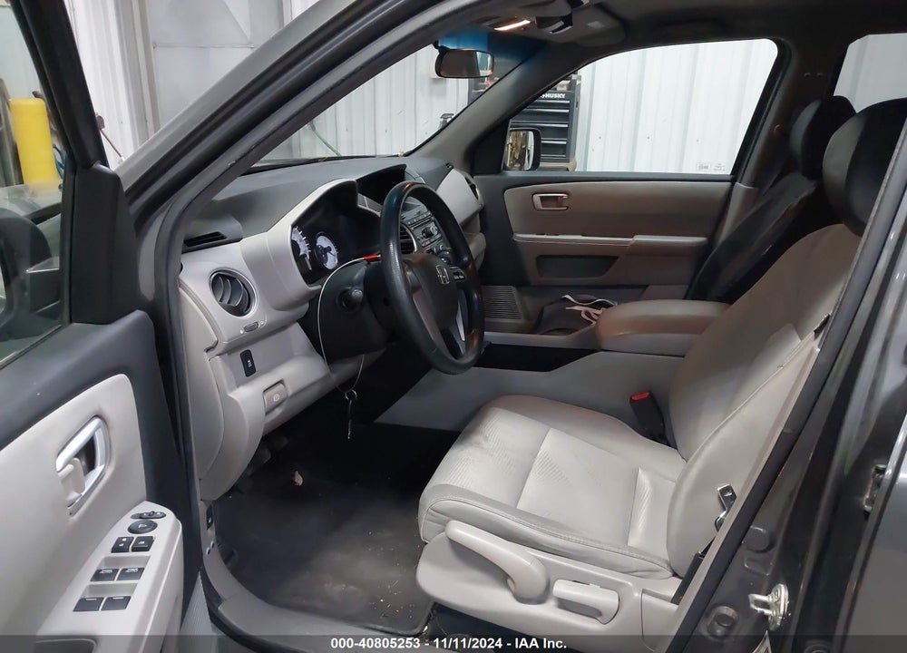 2012 HONDA PILOT LX VIN: 5FNYF4H27CB022503