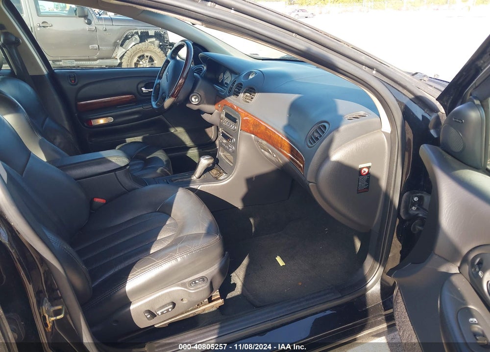 2001 CHRYSLER 300M VIN: 2C3AE66G01H527972