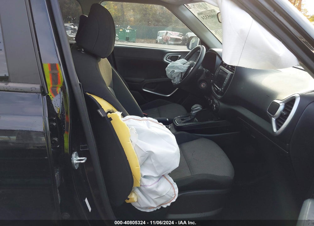 2022 KIA SOUL LX VIN: KNDJ23AU5N7183671