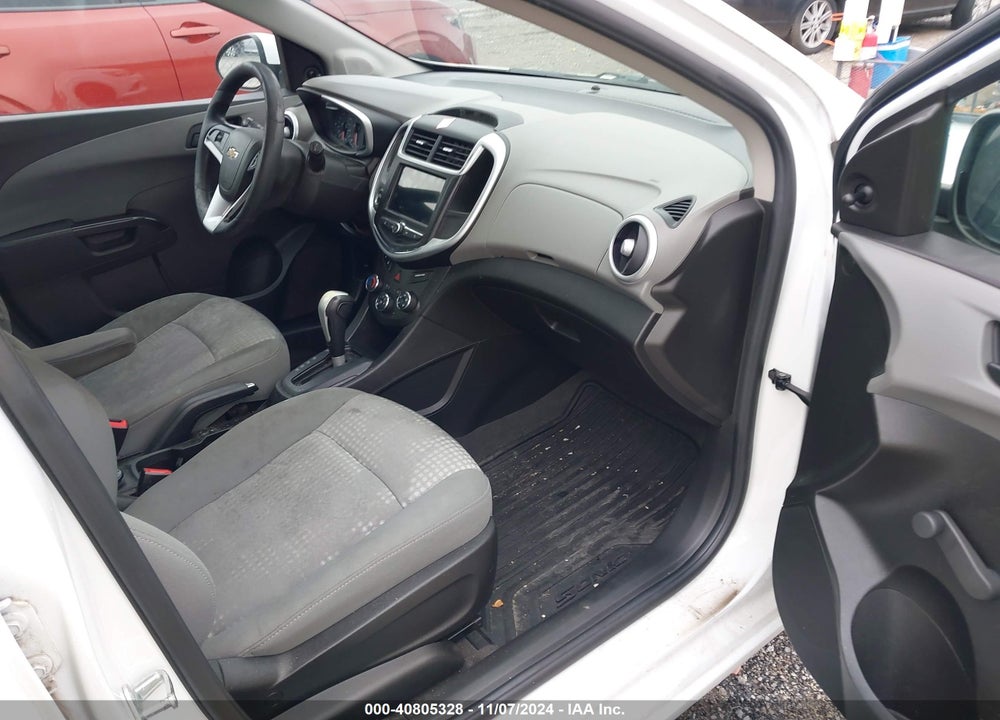 2019 CHEVROLET SONIC LT AUTO VIN: 1G1JG6SB2K4141433