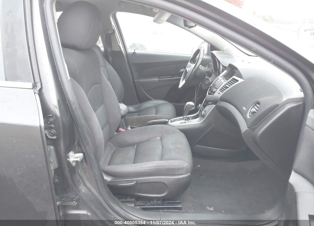 2014 CHEVROLET CRUZE 1LT AUTO VIN: 1G1PC5SB6E7233745