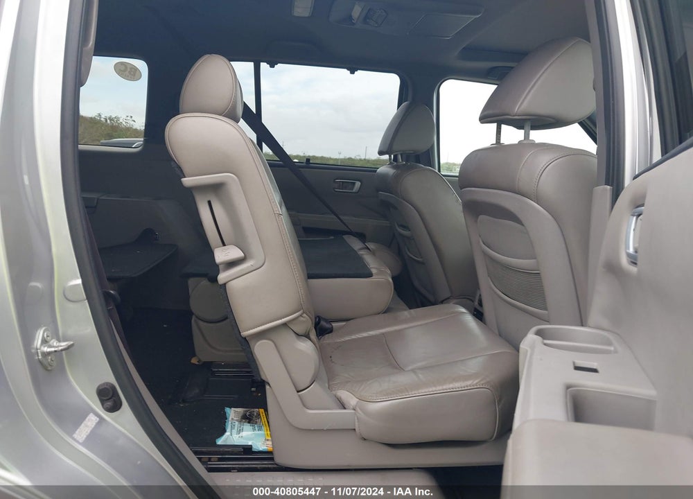 2011 HONDA PILOT TOURING VIN: 5FNYF4H97BB013585