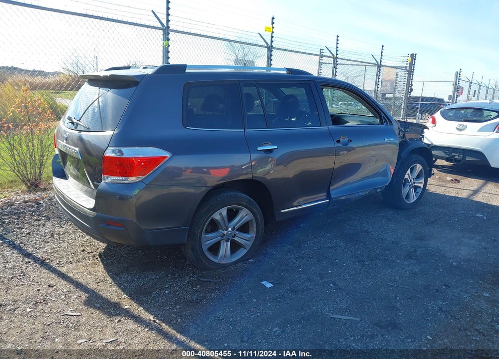 2013 TOYOTA HIGHLANDER LIMITED V6 VIN: 5TDDK3EHXDS211902