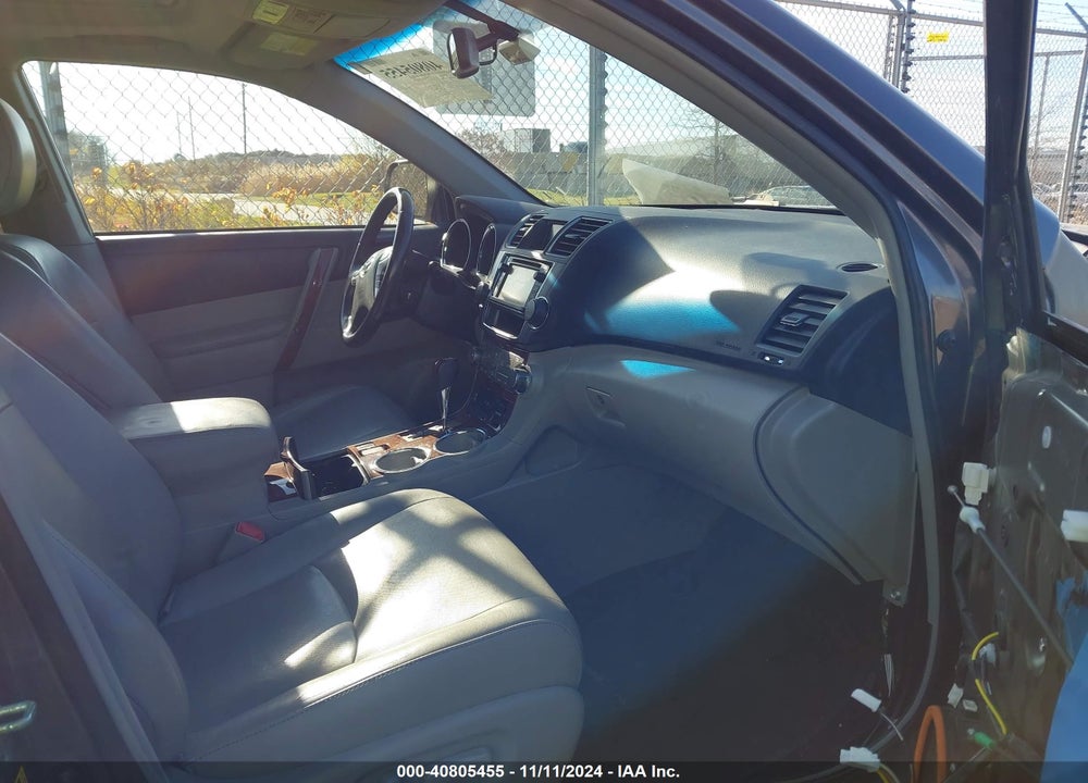 2013 TOYOTA HIGHLANDER LIMITED V6 VIN: 5TDDK3EHXDS211902
