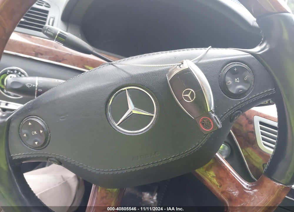 2007 MERCEDES-BENZ S 550 VIN: WDDNG86X07A140502