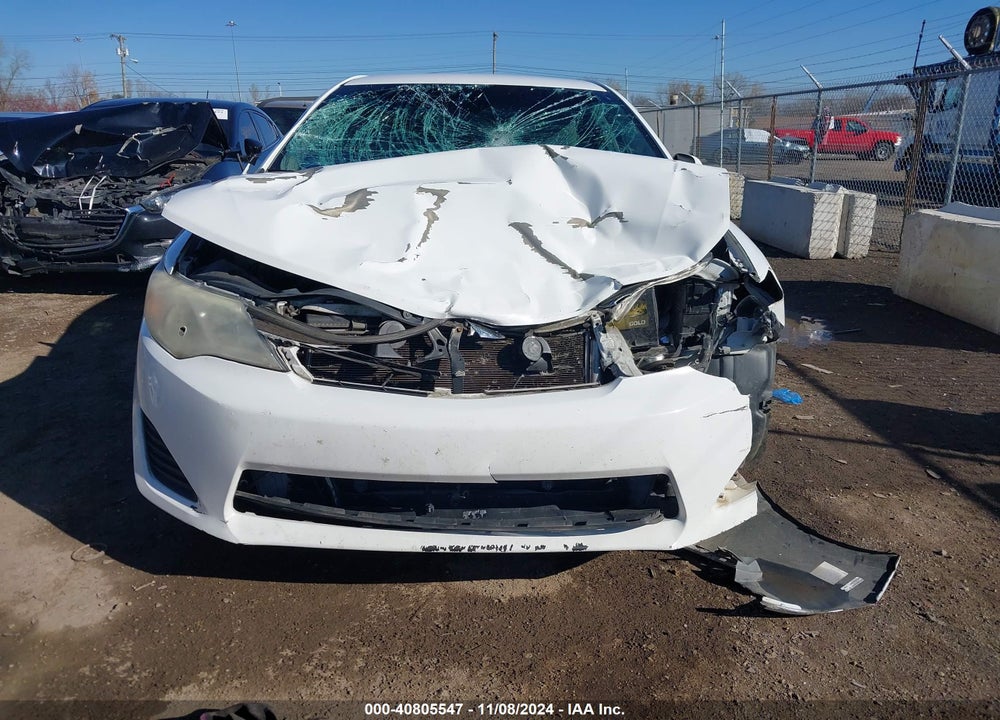 2014 TOYOTA CAMRY LE VIN: 4T4BF1FK8ER385105